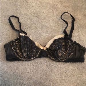 Victoria’s Secret unlined Lace Bra